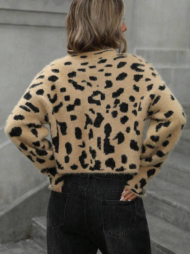 Cropped Leopard Print Sweater for wholesale on Faire1