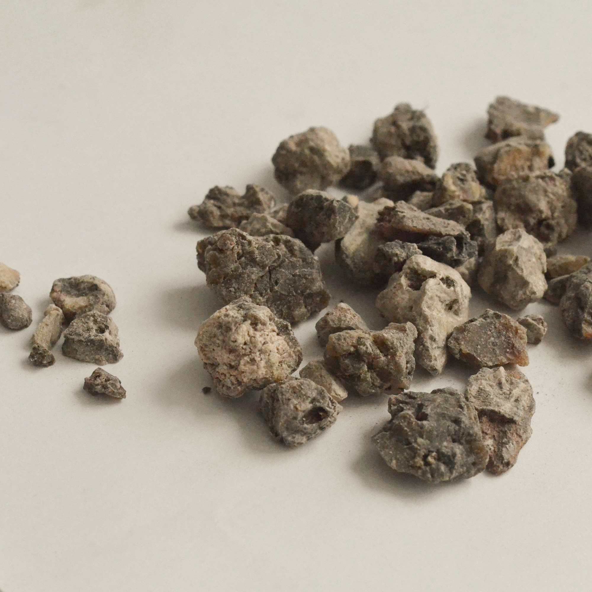 Cedar and Myrrh – wholesale Rökelse – Svart copalharts rökelse1