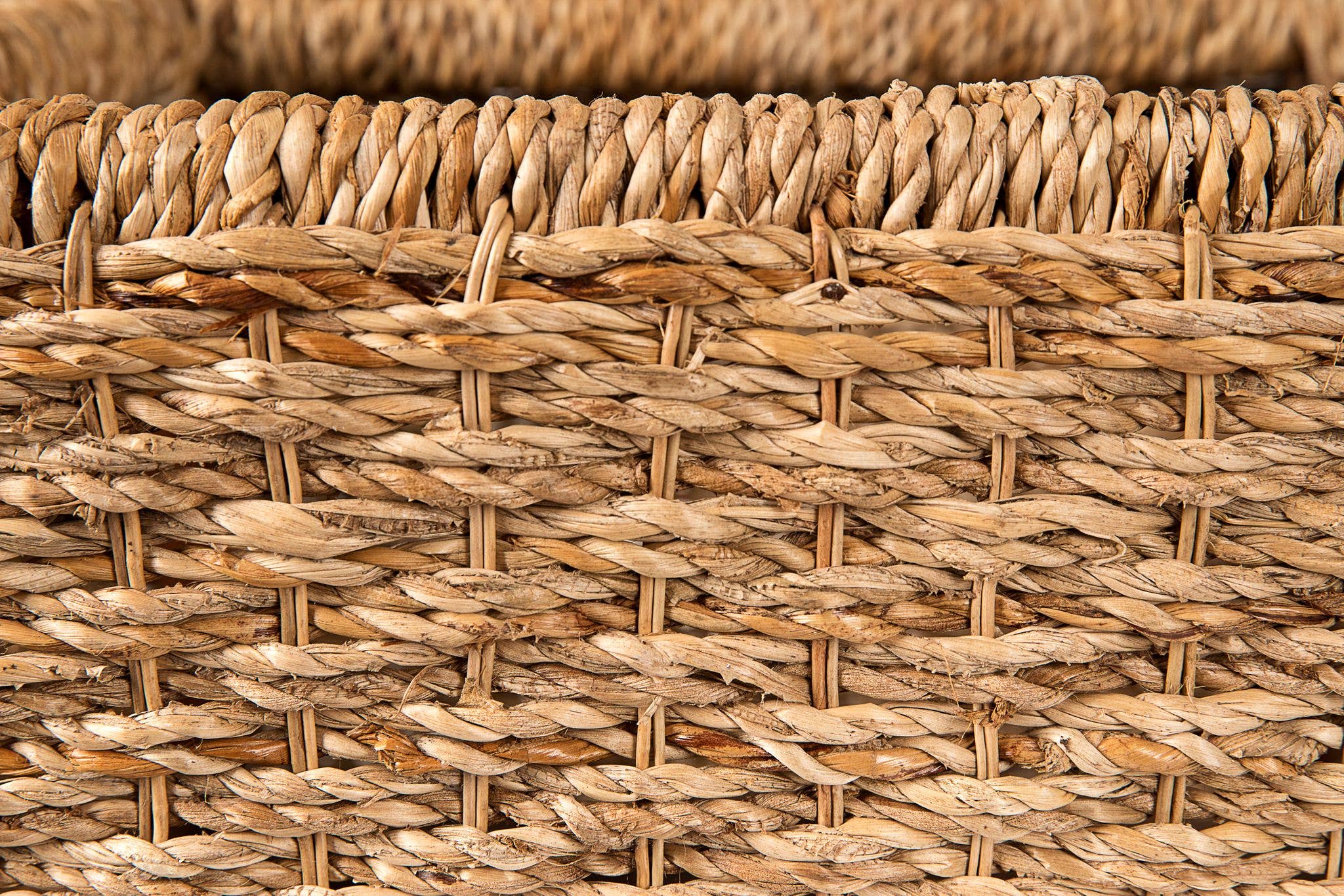 Wholestory Collective – wholesale Storage Bin – Wicker Storage Trunk Handwoven Natural Rattan Chest with Lid7