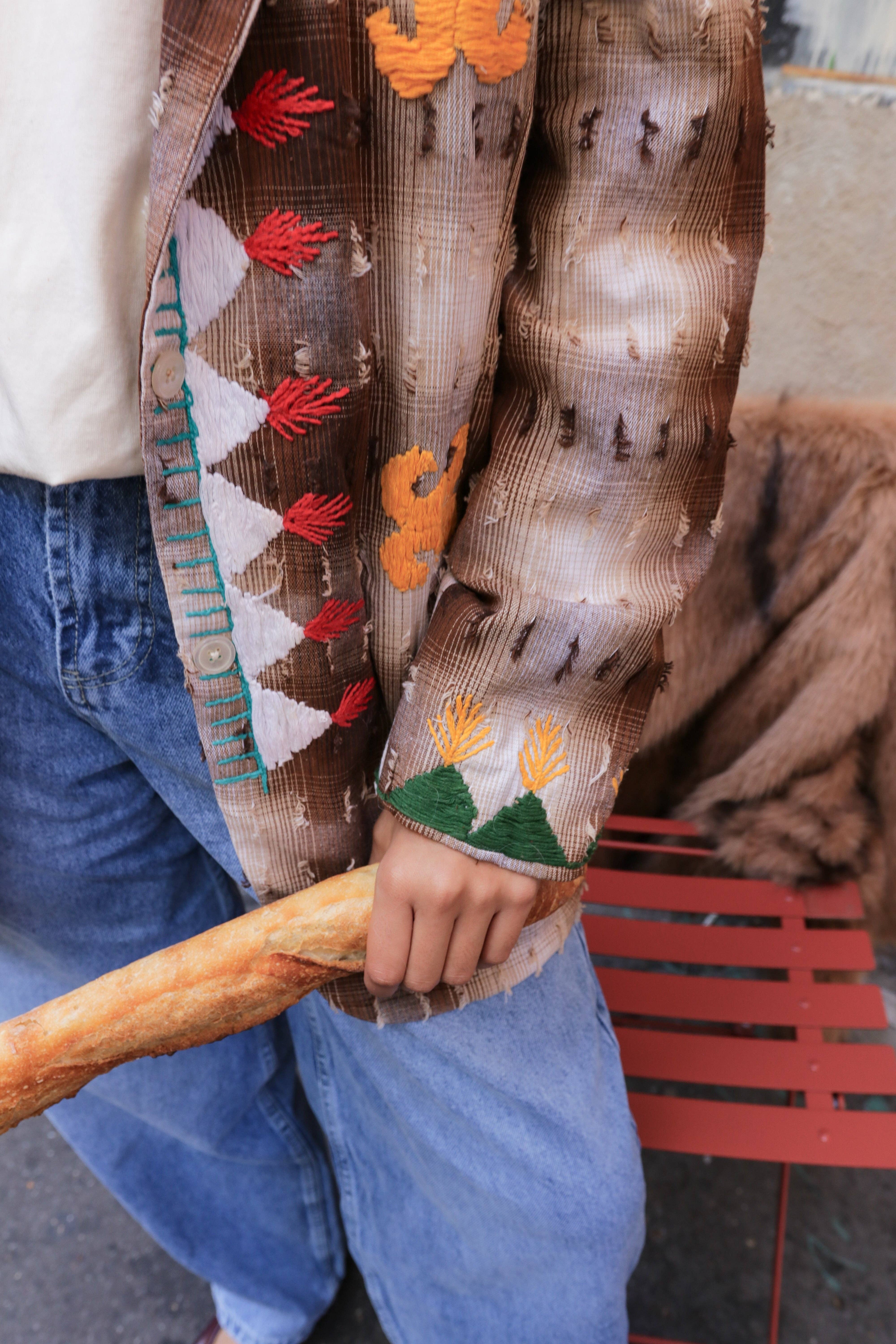 The Corner - Wholesale Jacket - Women's - Blazer brodée Cinnamon1