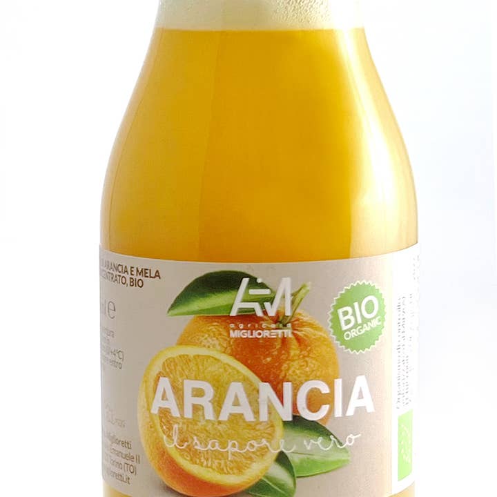 AZIENDA AGRICOLA MIGLIORETTI - Venta al por mayor Zumos de fruta - Zumo de Naranja Rubia Bio, hecho en Italia, ideal para picnic