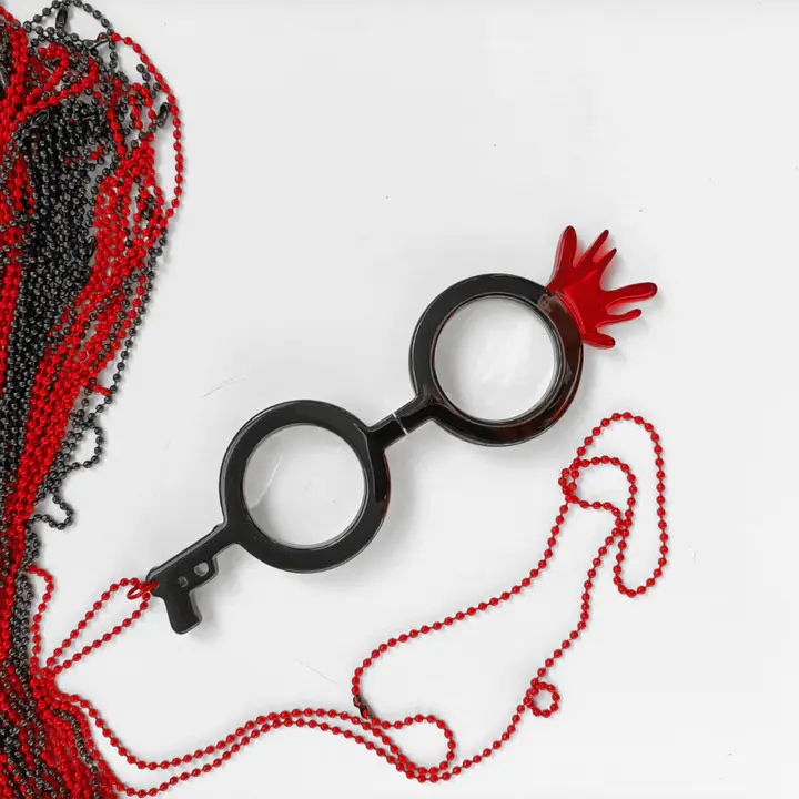 Pendant-Glasses Revolver and other Purchase Wholesale eyeglass frame. Free Returns & Net 60 Terms on Faire trending on Faire.