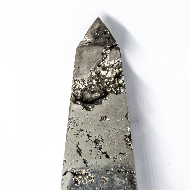 Quasar Gems USA – Großhandel Spiritueller Stein/Kristall – Pyrit-Obelisken (Peru)0
