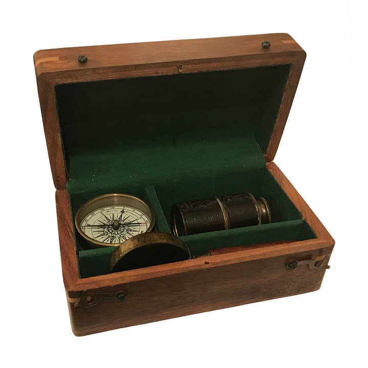 Gamla världen Maritime Navigation Replica Set med förvaringslåda för wholesale av Madison Bay Co. - Historical Home Decor Reproductions