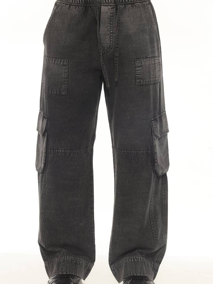 Stonewash Patch Cargo Bukser for engroshandel hos Lakhays Collection Inc.