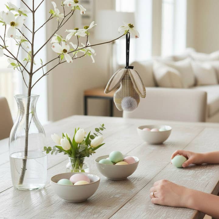 Ornamento colgante en forma de conejo con diseño de cuadros Balmoral cítricos para venta al por mayor de Moose & Co