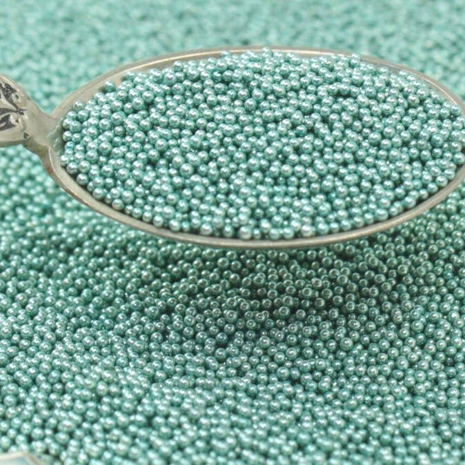 Ice Blue — Perline decorative in vetro per artisti in resina, unghie e artigianato per la vendita all'ingrosso da parte di Meyer Imports