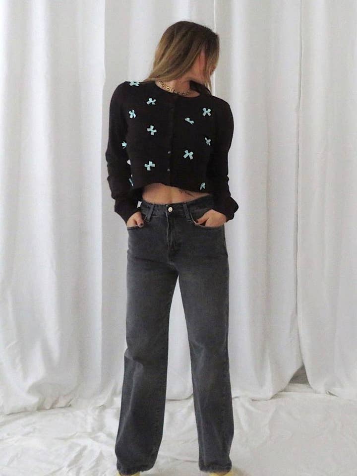 MIMI CARDIGAN ONYX for engroshandel hos Jyork The Label