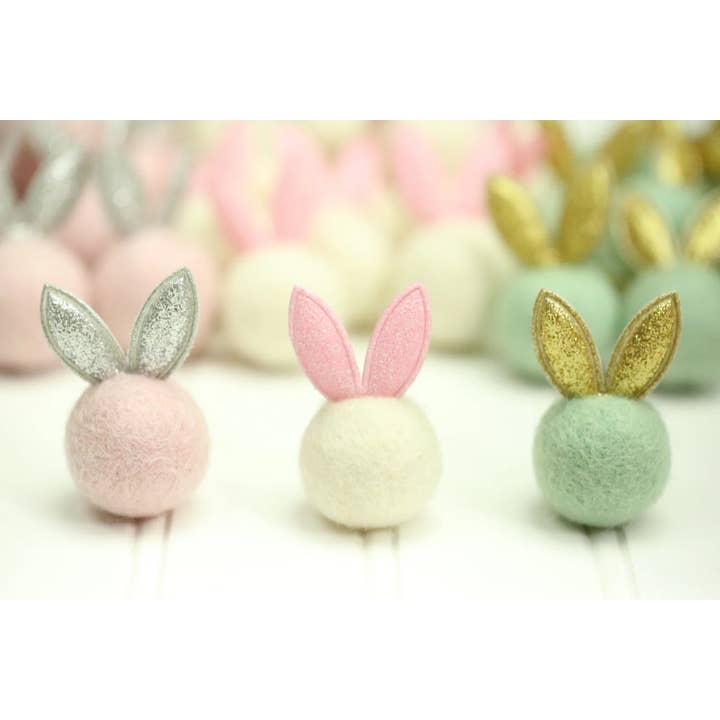 Sæt med glitrende filtkaniner (5 stk.) for engroshandel hos The Felt Pod
