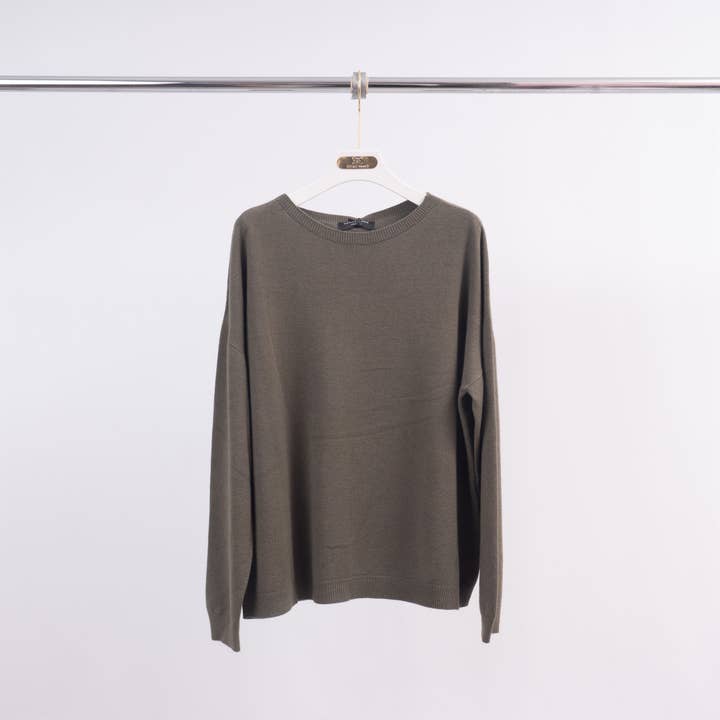 Cecile Wang - Wholesale Knit Sweater - Women's - Basic round neck sweater 520393