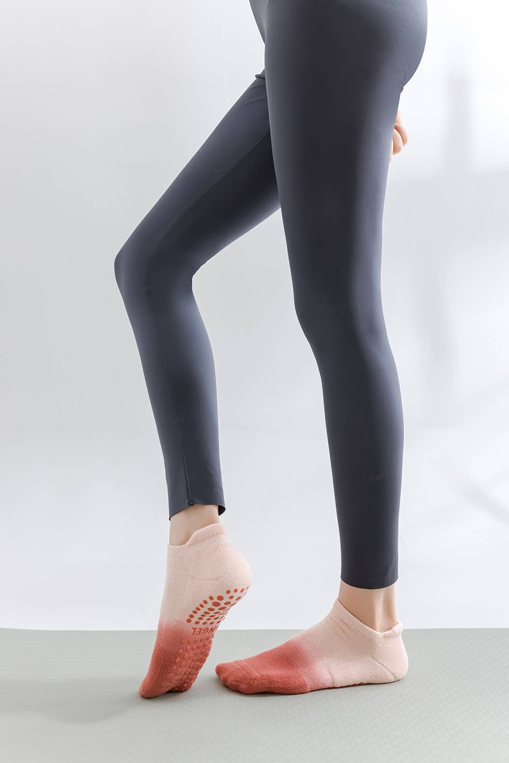 Marc JoJo - Vendita all'ingrosso Calzini - Donna - 🧘 ♀️ Calzini Antiscivolo Tie-Dye – Yoga & Pilates7