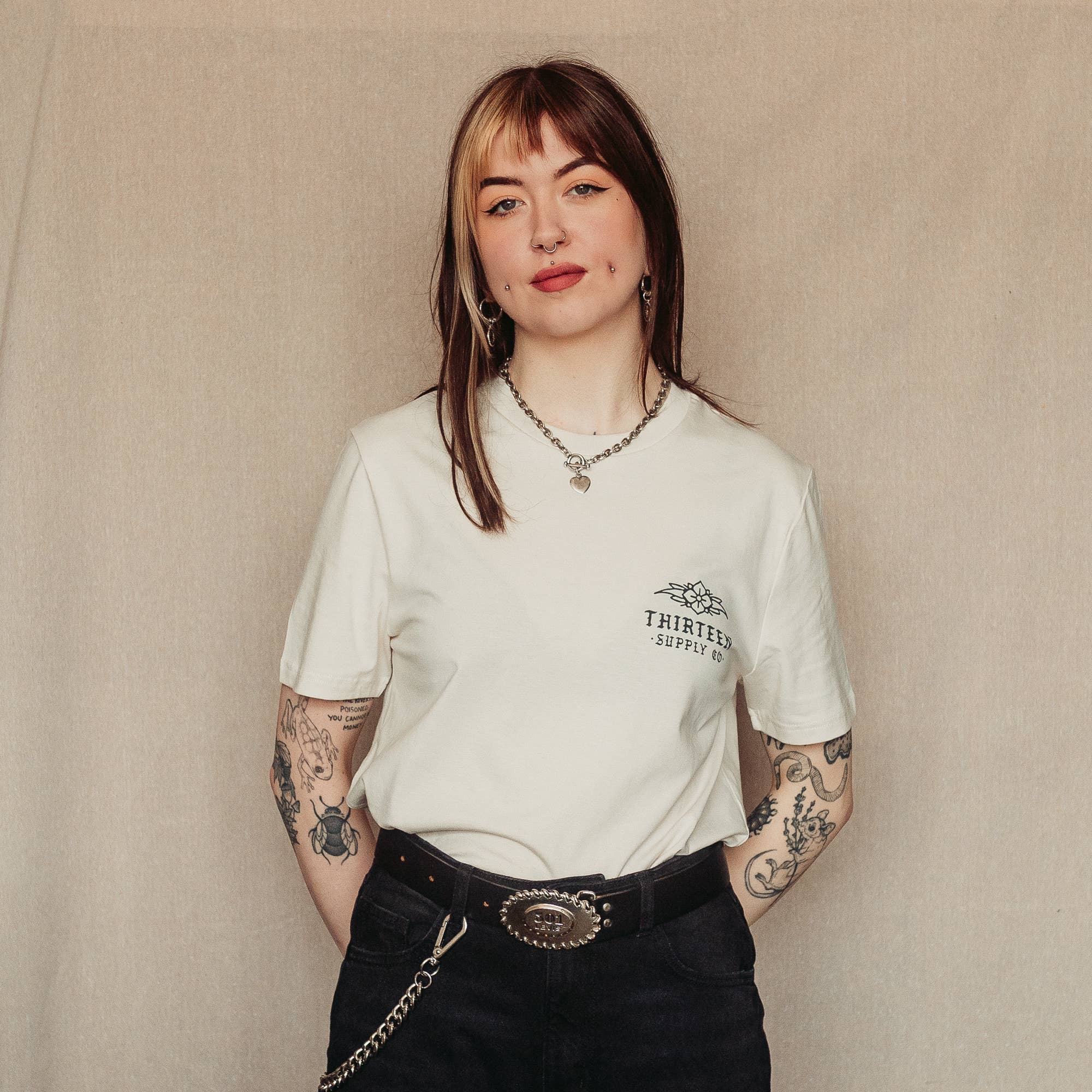 Thirteen Supply Co – wholesale Screen printed t-shirt – Women′s – STEADFAST - SHORT SLEEVE UNISEX T-SHIRT1