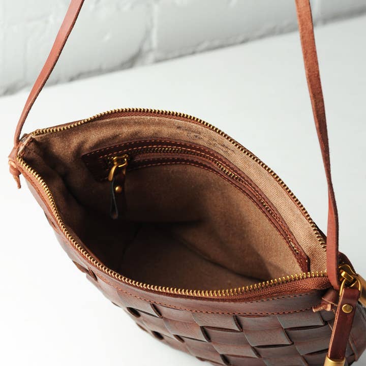 UPPDOO - Wholesale Crossbody Bag - Women's - Venture Cross-Body Bag - Chestnut3