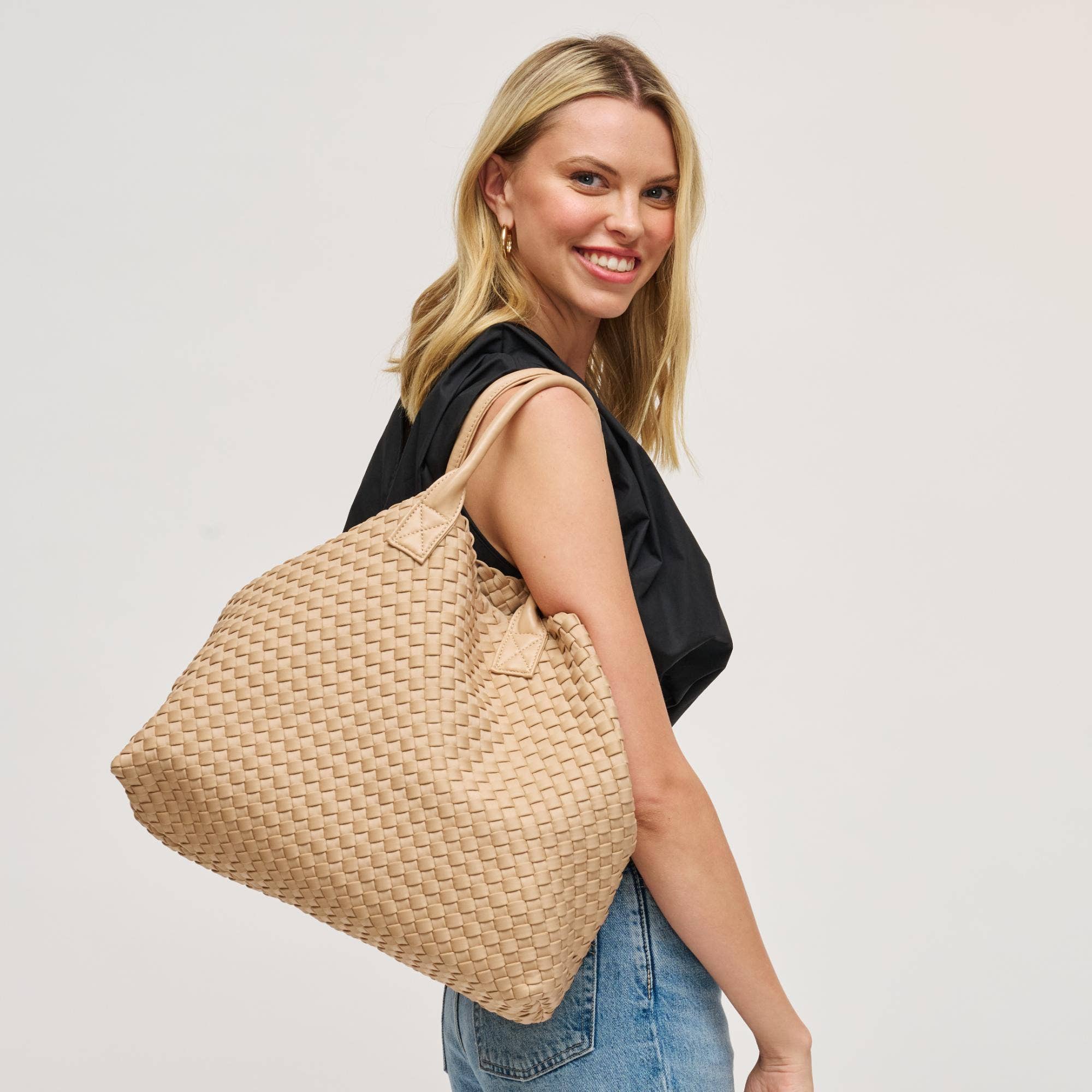 Urban Expressions – Großhandel Tragetasche – Damen – Ithaca Tote aus gewebtem Neopren mit veganem Lederhenkel25