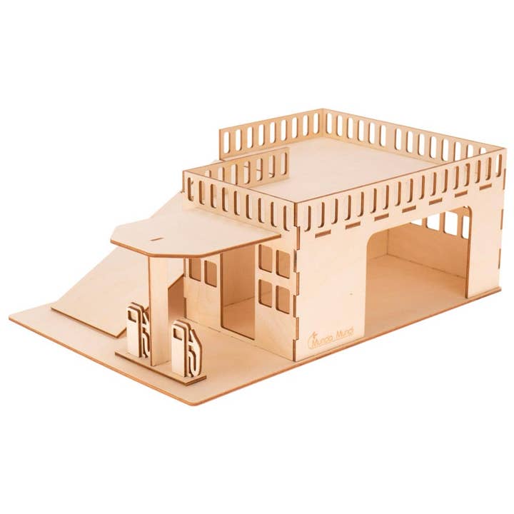 Wooden constructor Big Gas station for wholesale by Munda Mundi