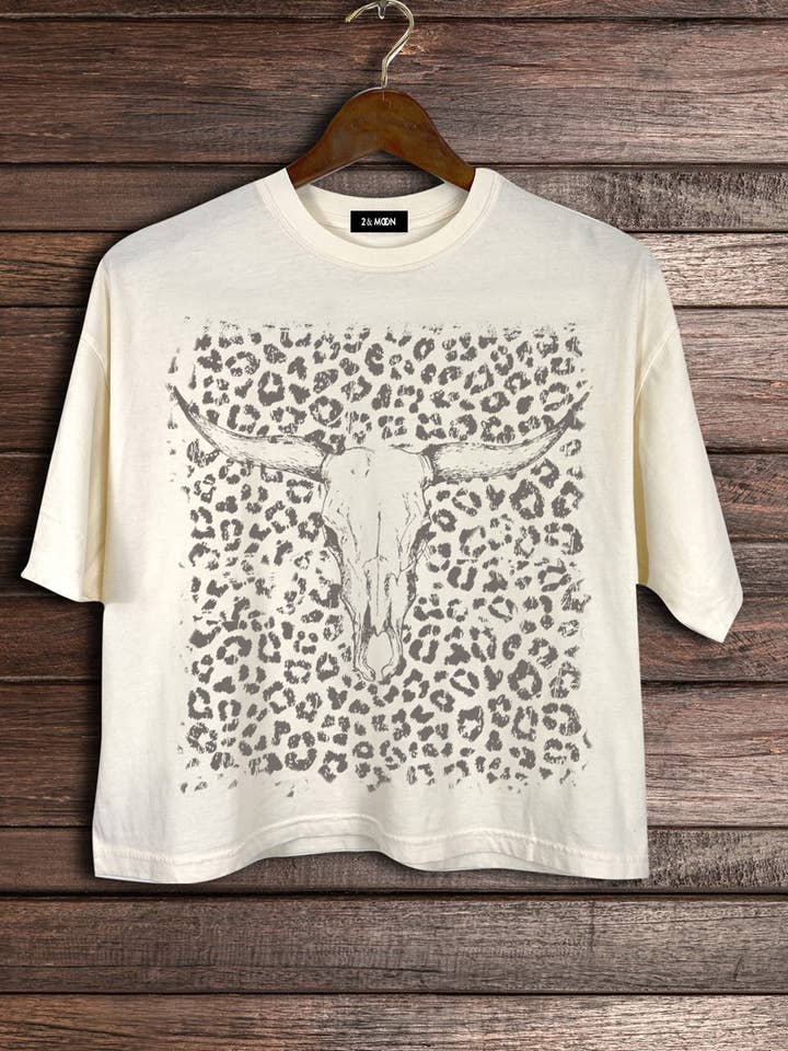 Leopard Pattern Cow Western Theme Graphic Crop Tee for wholesale by 2&moon