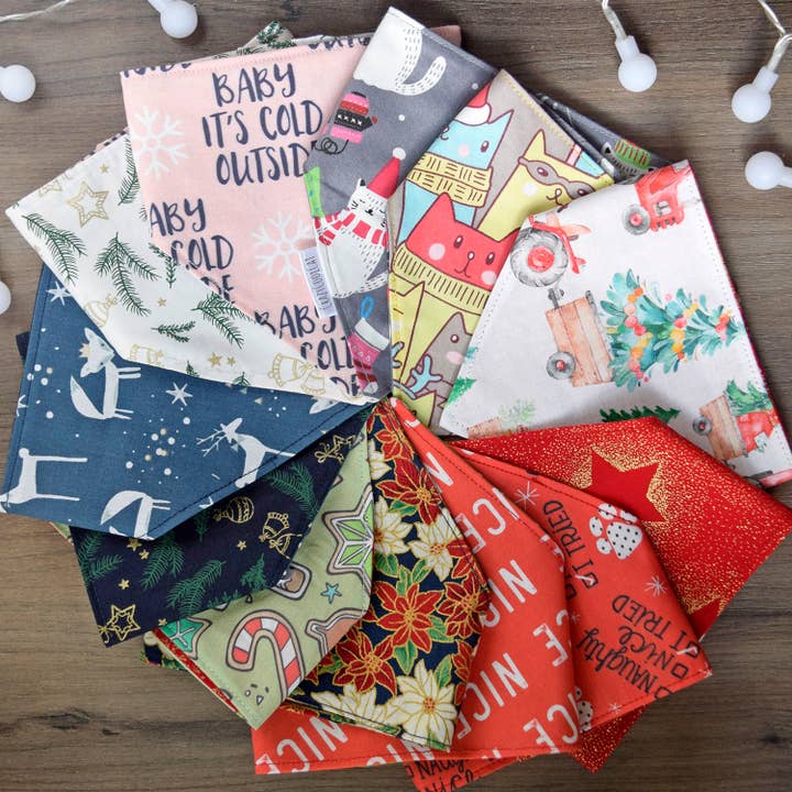 Pack of 25 Christmas Pet Bandanas with Snaps for wholesale by CrazyCoolCat