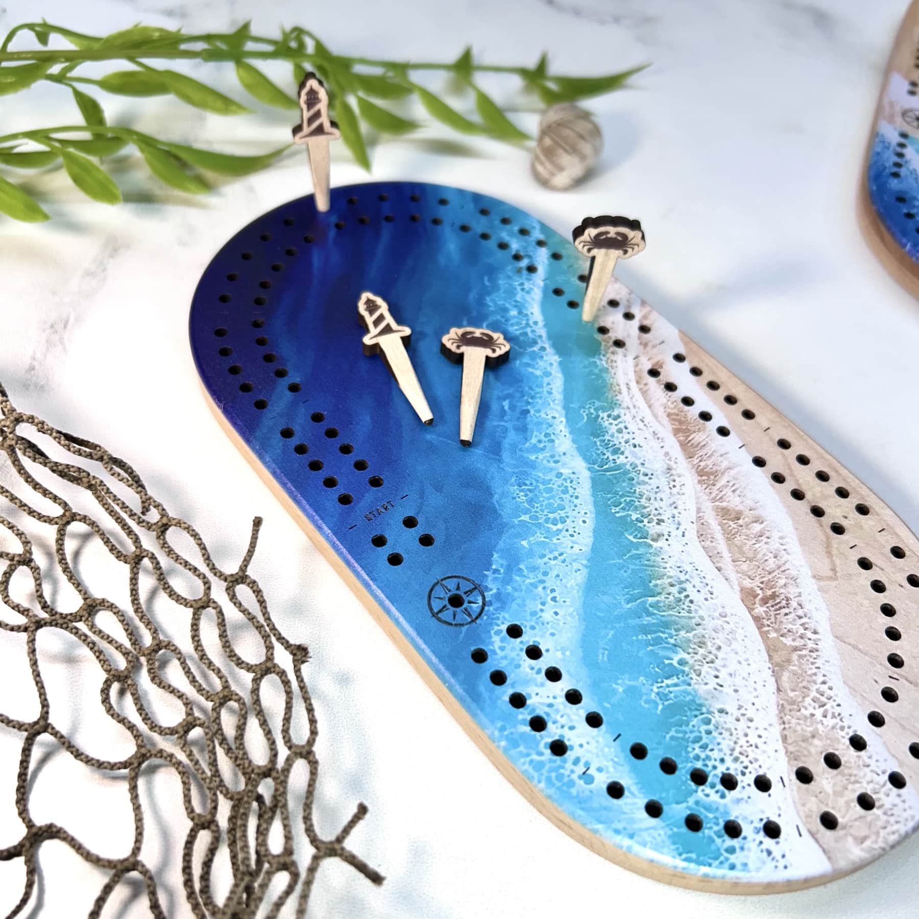 Cast & Carve – Engroshandel Brætspil – Farverig Vildmark Mini Rejse Cribbage Bræt6