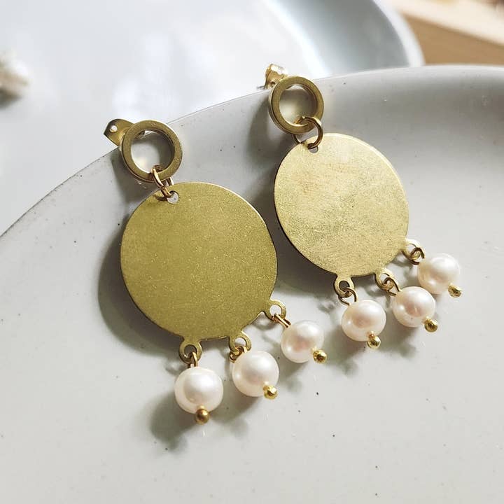 Freshwater Pearl and Brass Circle Chandelier Post Earrings for wholesale by Sara Sela Jewelry