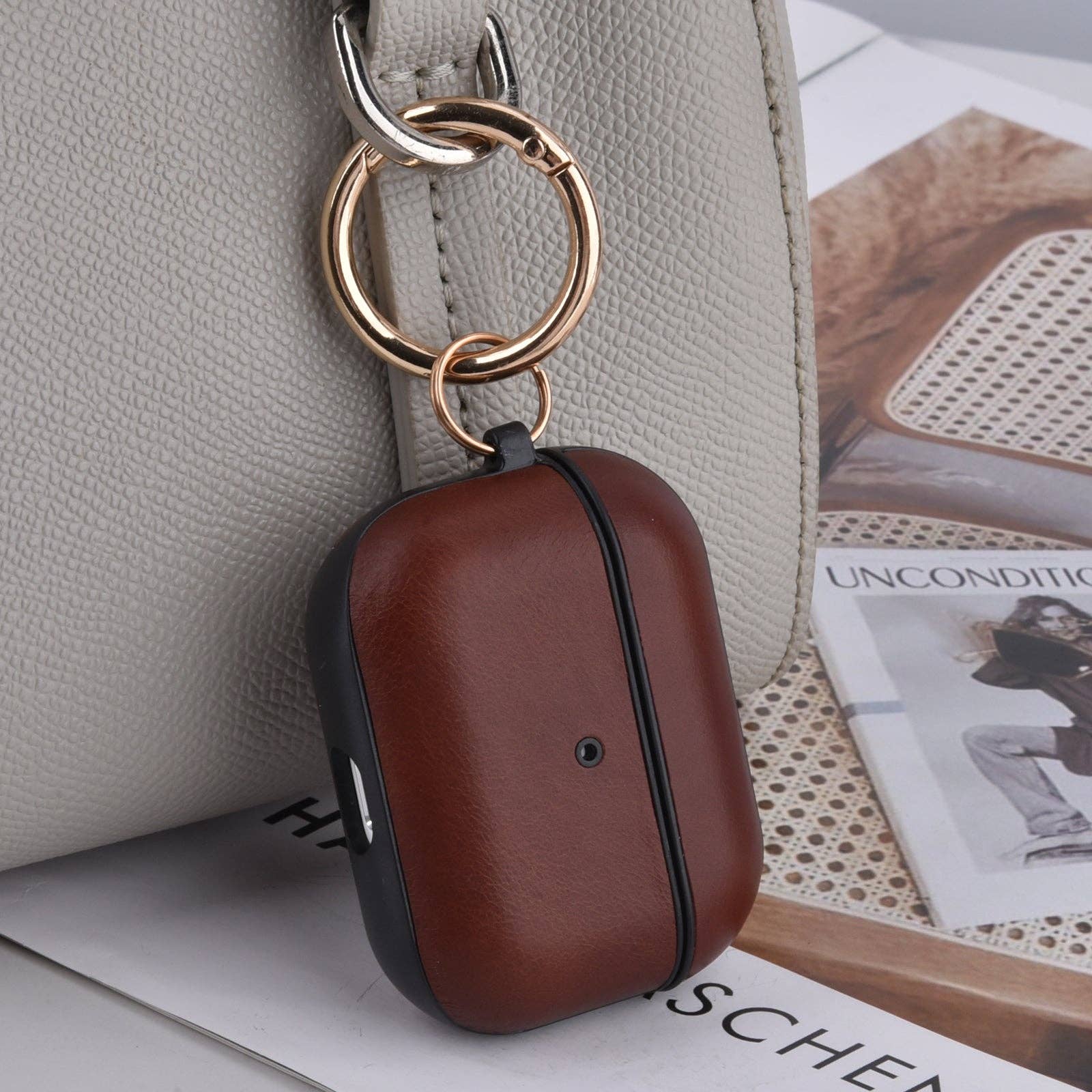 Worryfree Gadgets - Wholesale Earphone/Headphone Case - Unisex - Leather Case for Apple AirPod Pro with Keychain6