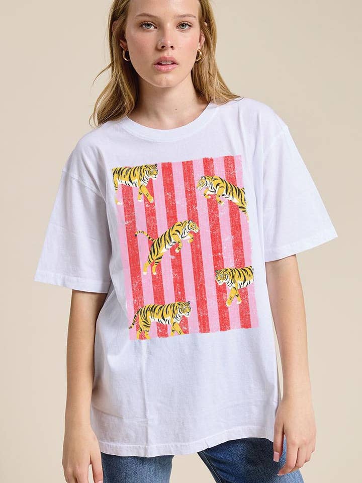 T-shirt graphique à manches courtes Premium lavé Multi Tigers Elements pour la vente par Zutter