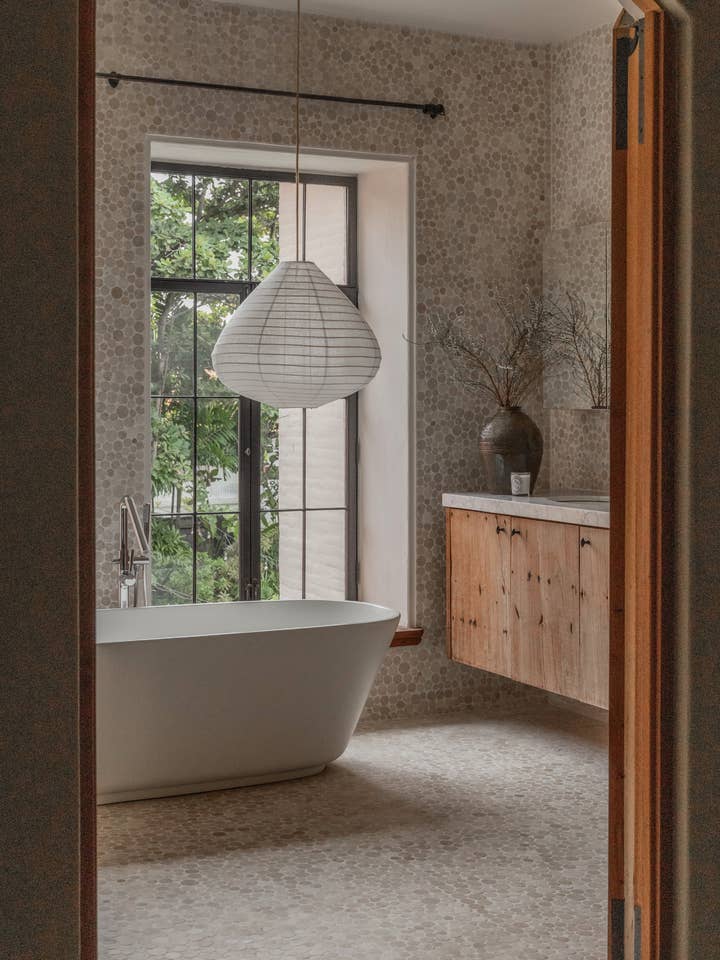 Louis Lampenschirm aus Leinen für den Großhandel von Lumiere Shades