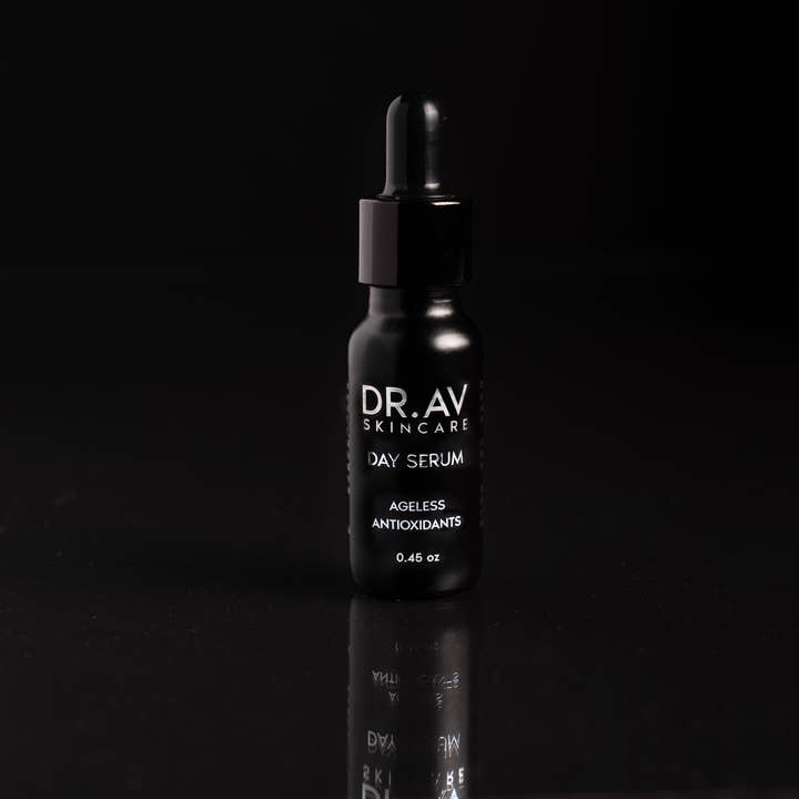 SÉRUM DE JOUR pour la vente par DR.AV SKINCARE