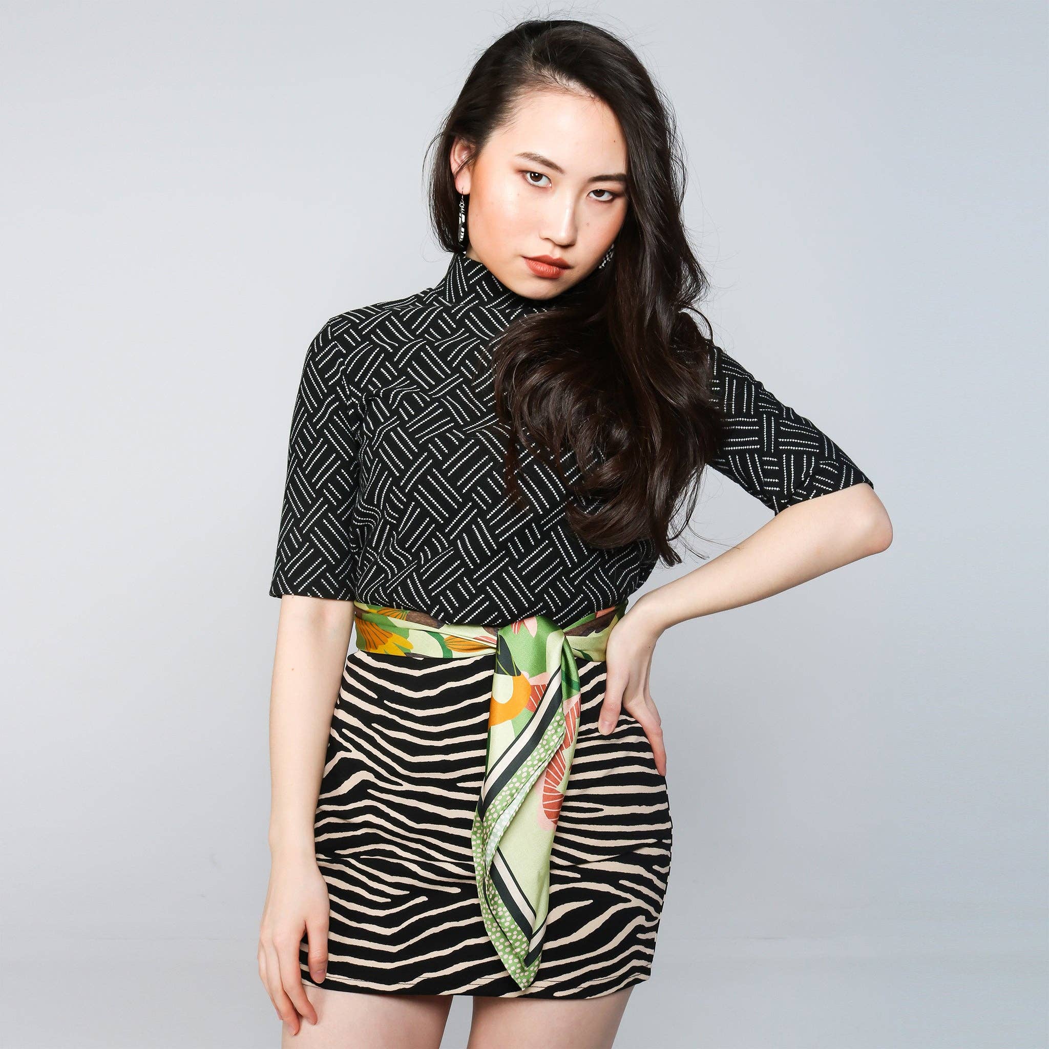 Dora Nola - Wholesale Scarf - Women's - Nana silk scarf 905