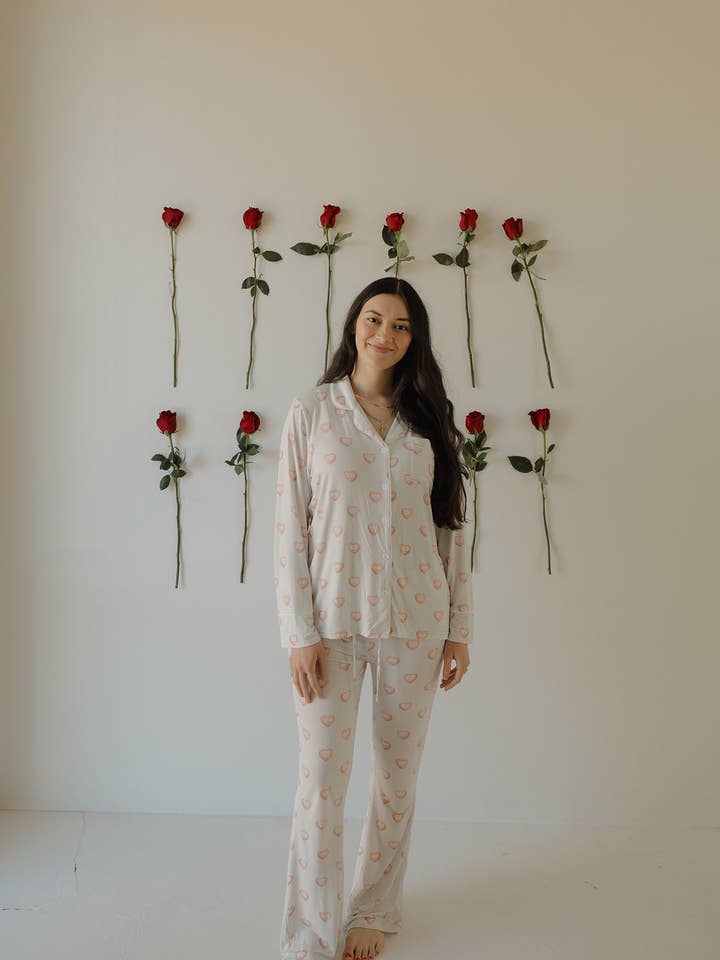 Damernas Lounge-set i Bambu med Knappstängning | Kärleksanteckningar - Grå för wholesale av Forever French Baby