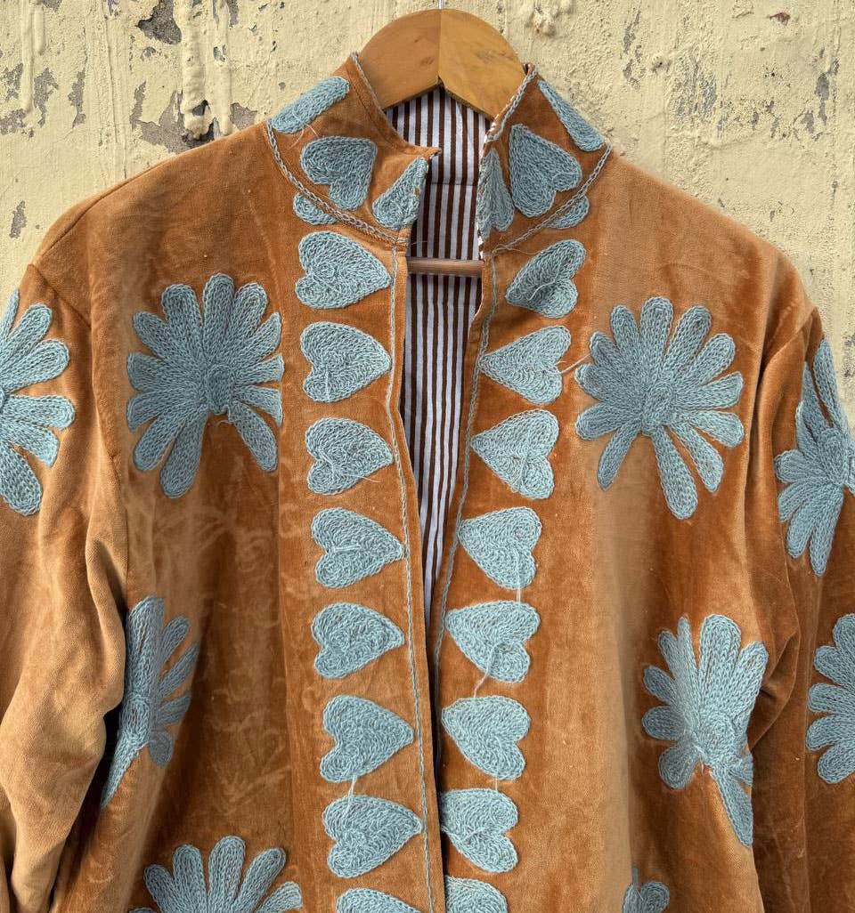 GYPSY STUDIO - Vente Veste – femme - Veste en coton brodée Suzani Manteau en coton Suzani9