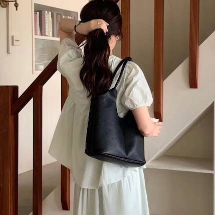 Pretty Persuasions - Wholesale Shoulder Bag - Women's - P25012 Shoulder Bag2