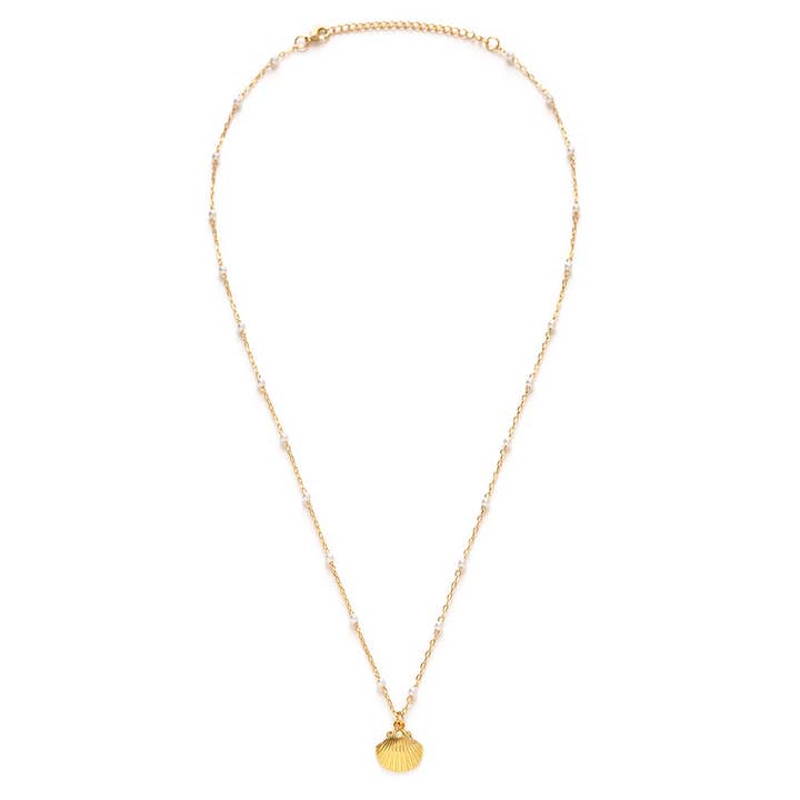 Amano Studio - Wholesale Pendant/Charm Necklace - Scallop Shell and Pearl Station Chain Necklace