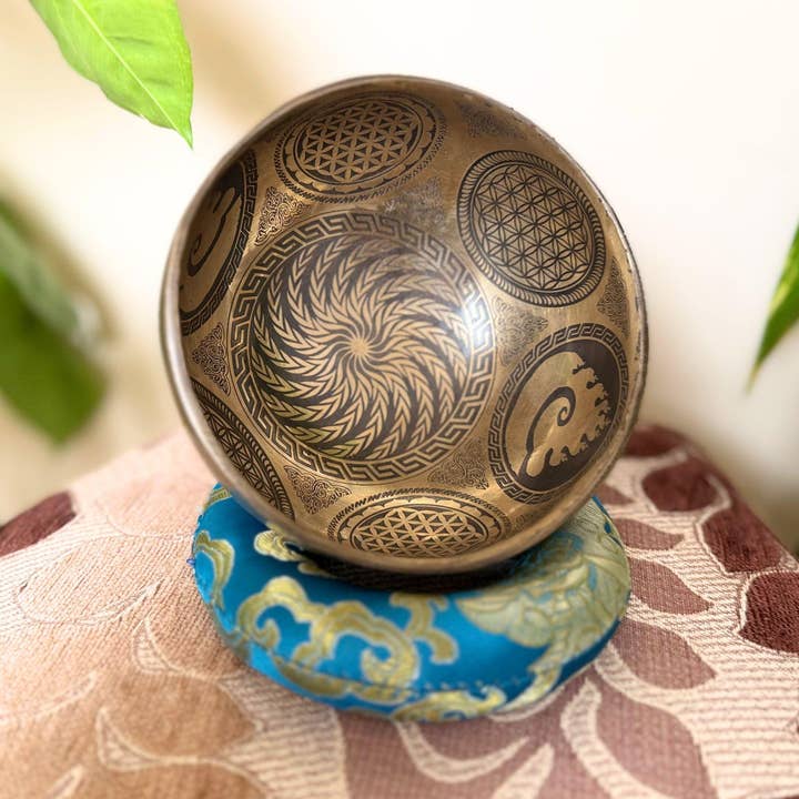 Handgemaakte Zeven Metalen Klankschaal – Tibetaanse Chakra Helende Geluidsschaal voor wholesale door NadaYoga