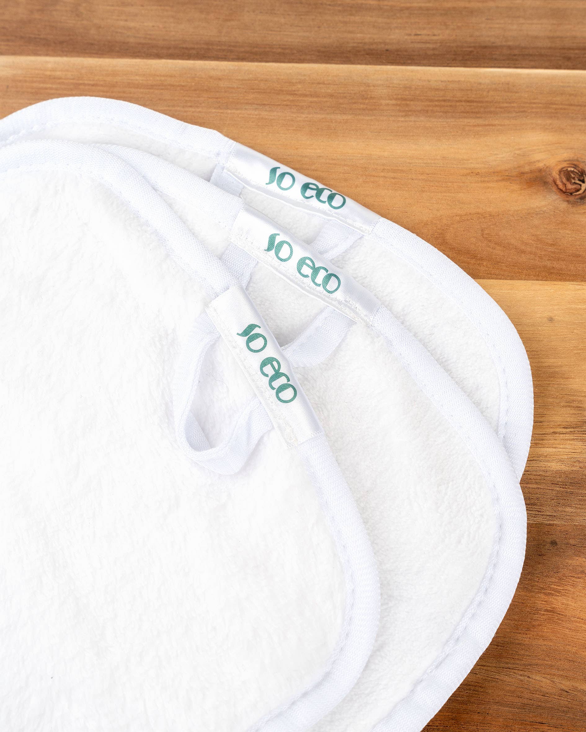 Soinvogue – wholesale Face & body wipes – So Eco 3 Facial Cleansing Cloths2