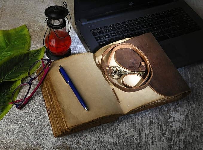Tuzech Leather - Vente Journal intime - Journal Vintage Rétro Carnet de Voyage un Cahier en Papier Fait Main Exclusif avec Clé Livre Relié en Cuir des Ombres Hocus Pocus pour Homme et Femme5