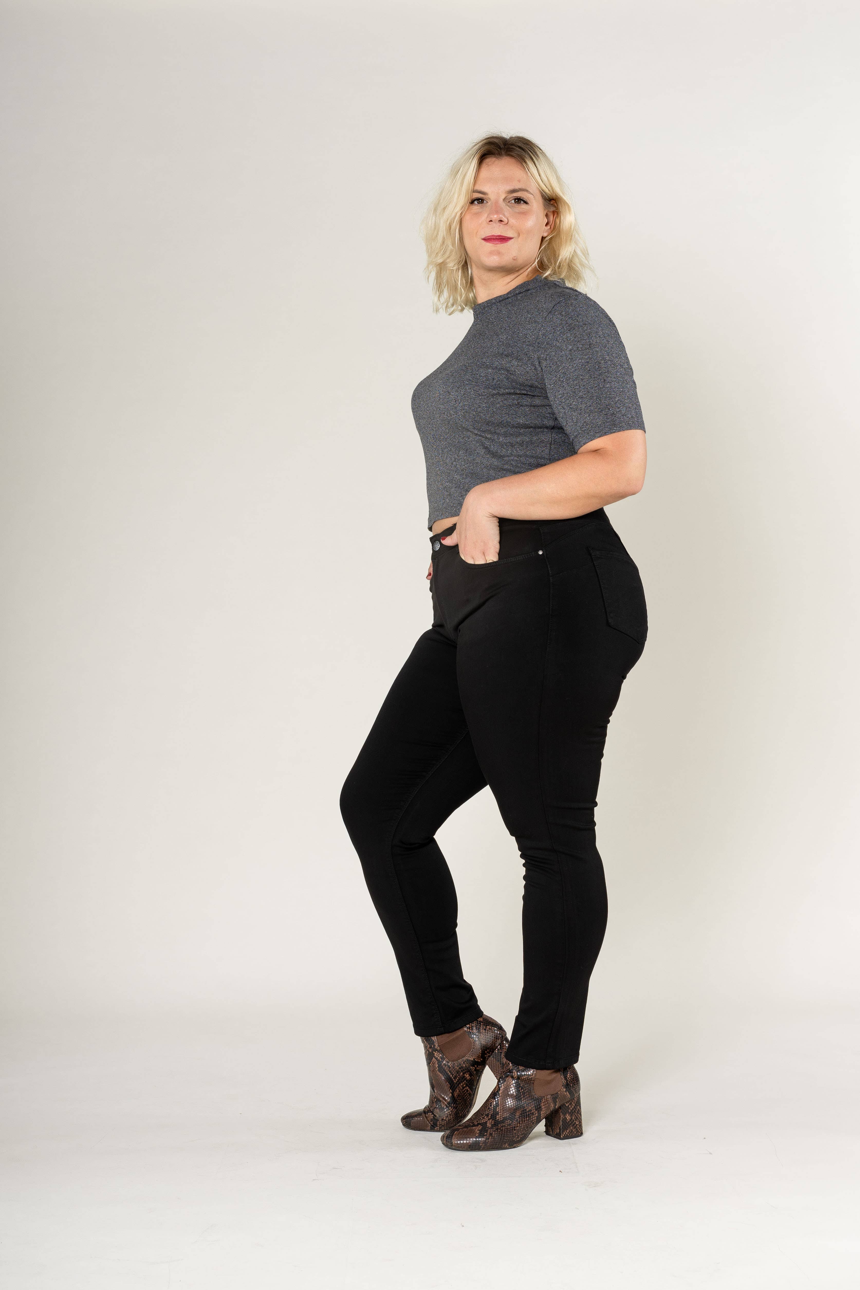 Nina Carter - Wholesale Pants - Women's - Curve Plus Size Ultra Comfort and Stretch Push Up P6112