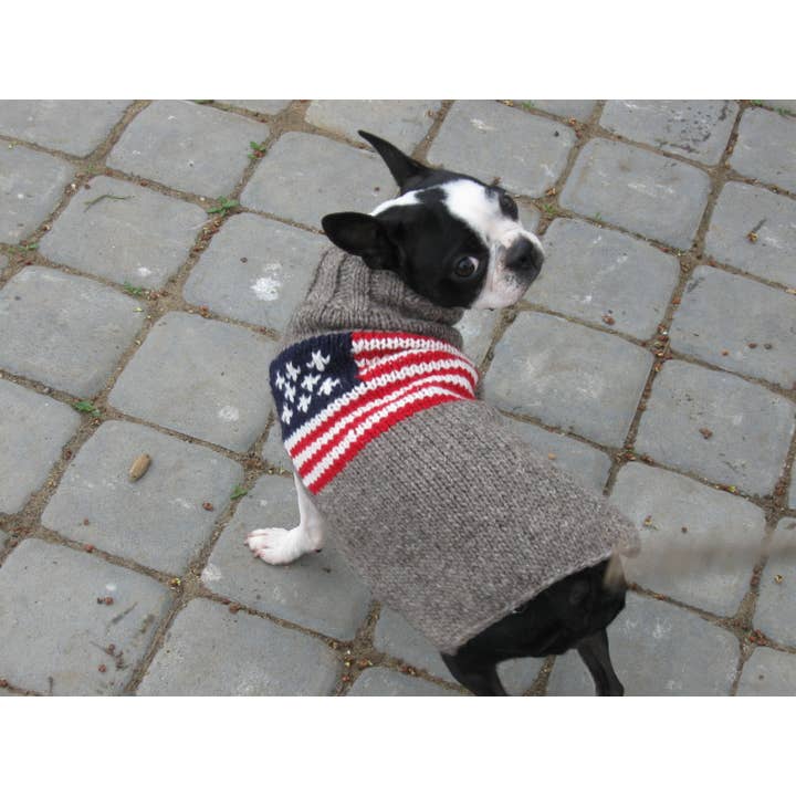 CHILLY DOG LLC - Wholesale Pet Sweater - Dog - American Flag Dog Sweater1