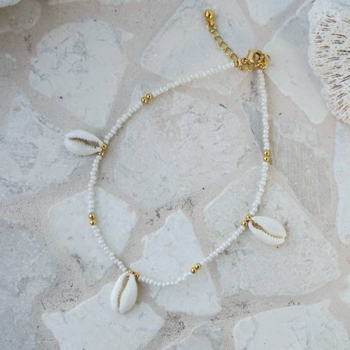 Malia The Label - Wholesale Anklet - Shoreline Cowrie Anklet1