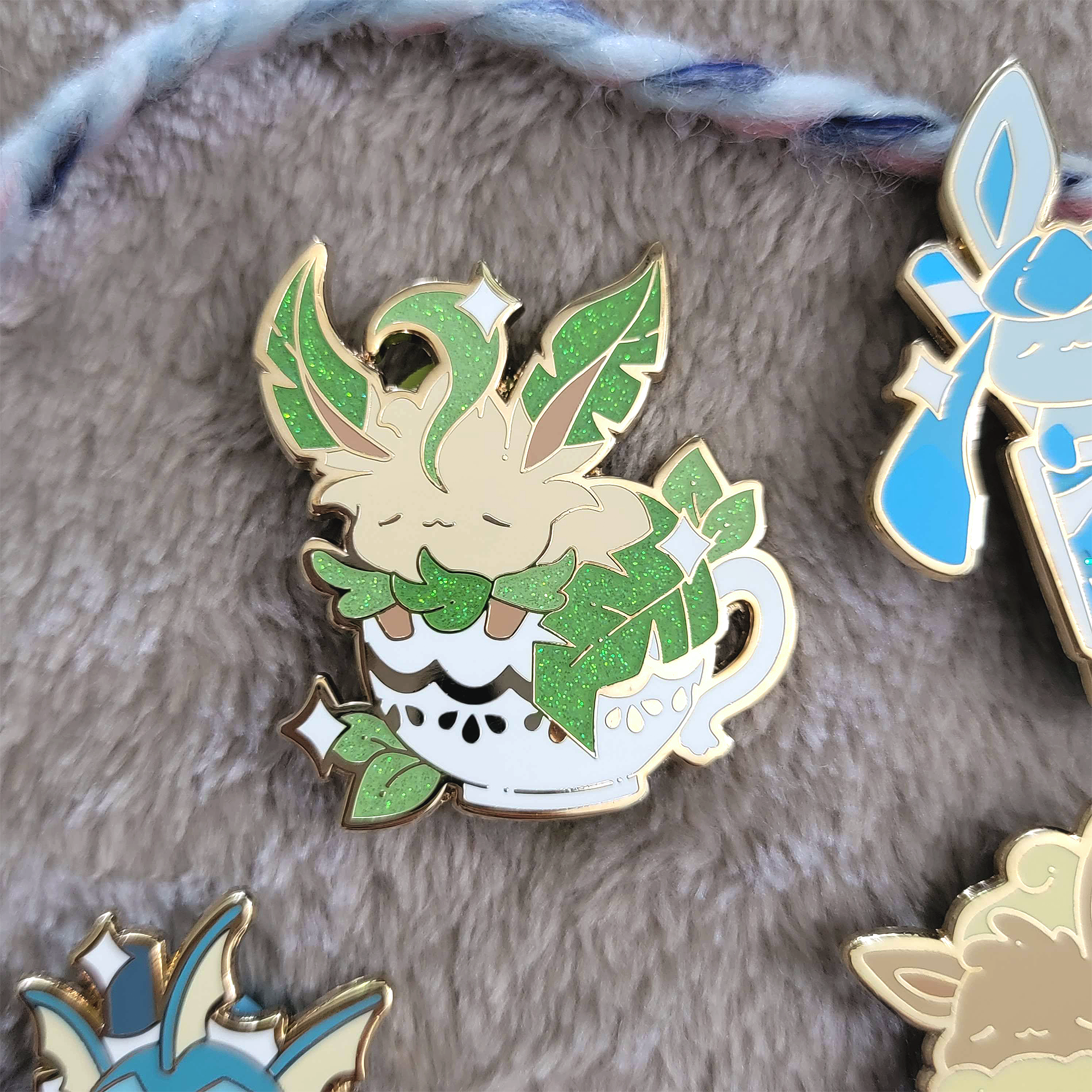 Xhilyn - Wholesale Lapel Pin/Button - Eeveelution Full Set Pins5