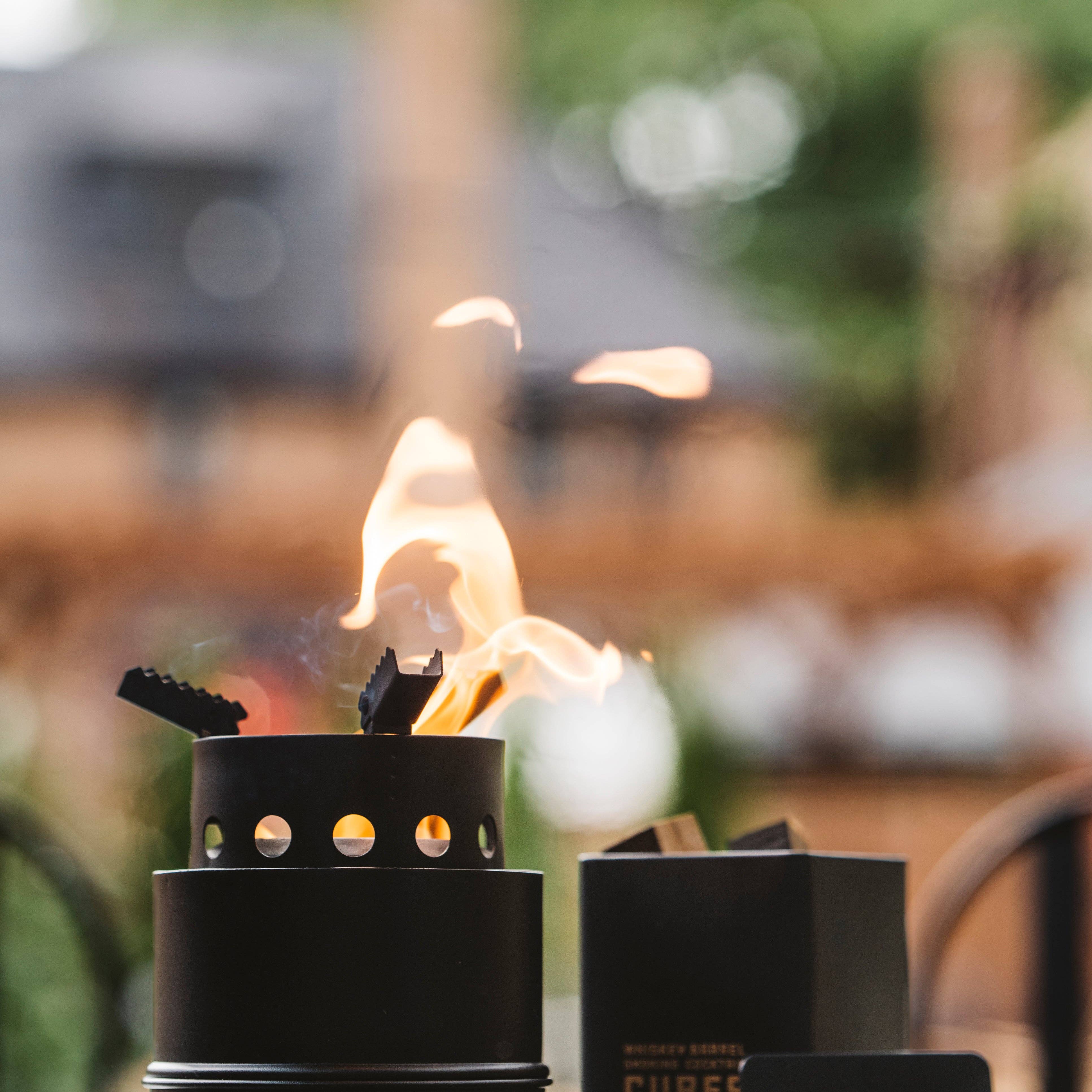 Motor City Barrels – Poço de fogo por atacado – Mini fogueira sem fumaça com cubos de madeira para defumar em barril12
