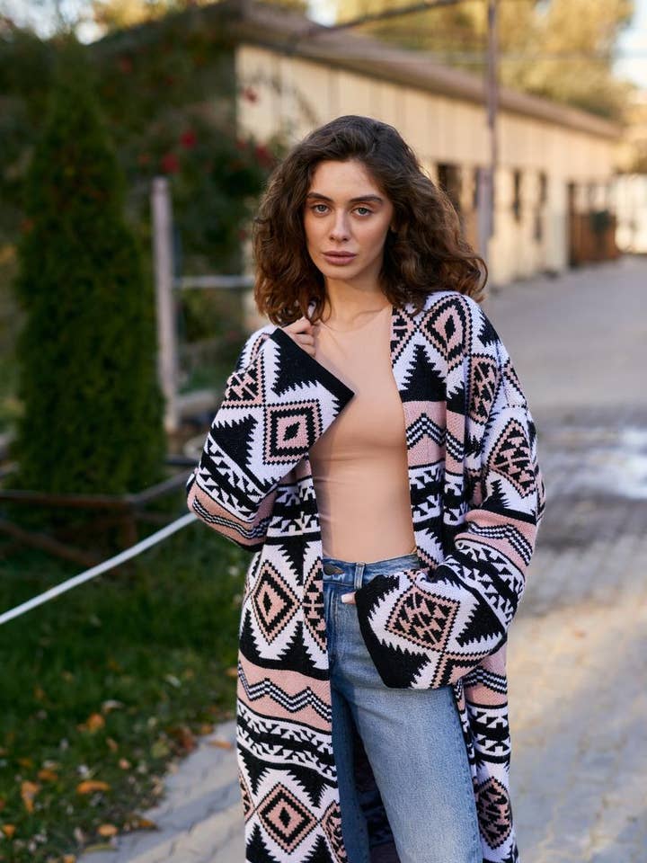 Cardigan-Cappotto Etnia Polvere Lungo per la vendita all'ingrosso da parte di Handmade Originals Ukraine