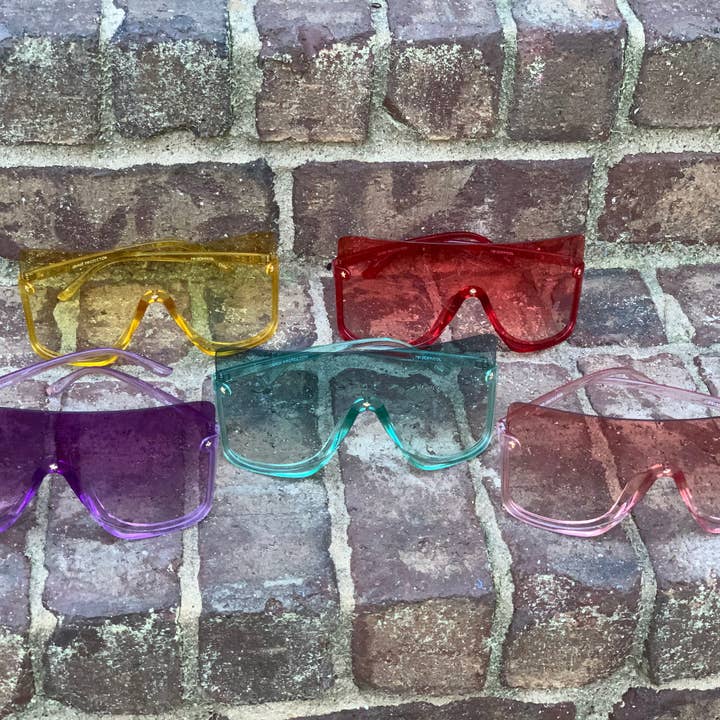 The Shade Valley - Wholesale Sunglasses - Women's - No Pics Please 📸10