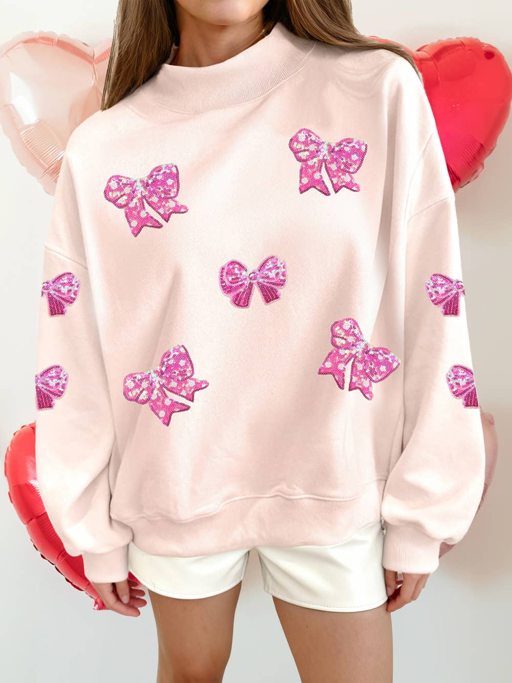 1 the Woman - Vente Sweat-shirt – femme - Sweat-shirt à col montant avec patch cœur en chenille pour la Saint-Valentin4