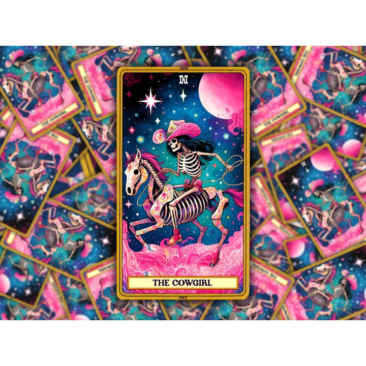 Carte de tarot The Cowgirl - Autocollant en vinyle squelette pour la vente par Bearded Crafter