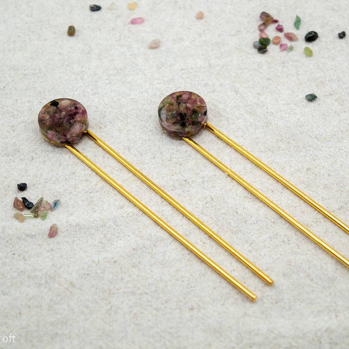 Fermaglio per capelli in resina tormalina anguria | Forchetta per capelli | Placcato in oro per la vendita all'ingrosso da parte di Saskia Wrycroft