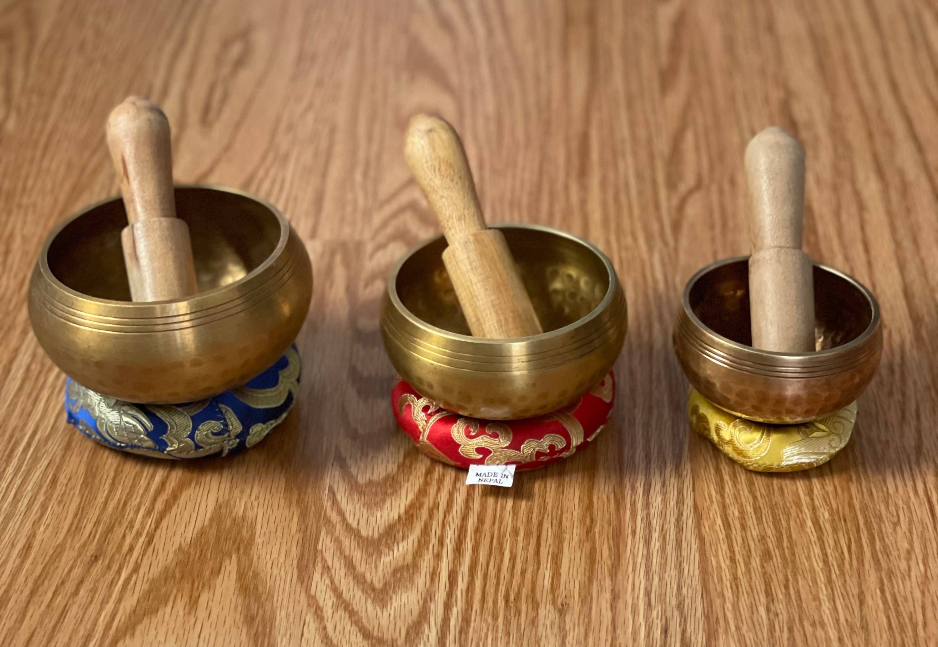 Like International – wholesale Meditation supplies – Singing Bowl Set of 3 for Meditation and Mindfulness7