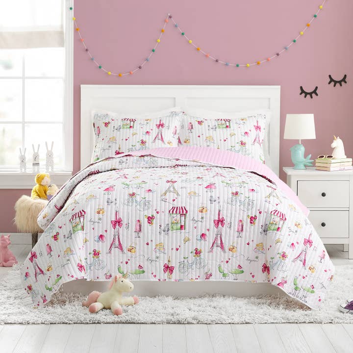 Pretty in Paris Quilt Set (2 st/3st) van Urban Playground voor wholesale door Peking Handicraft