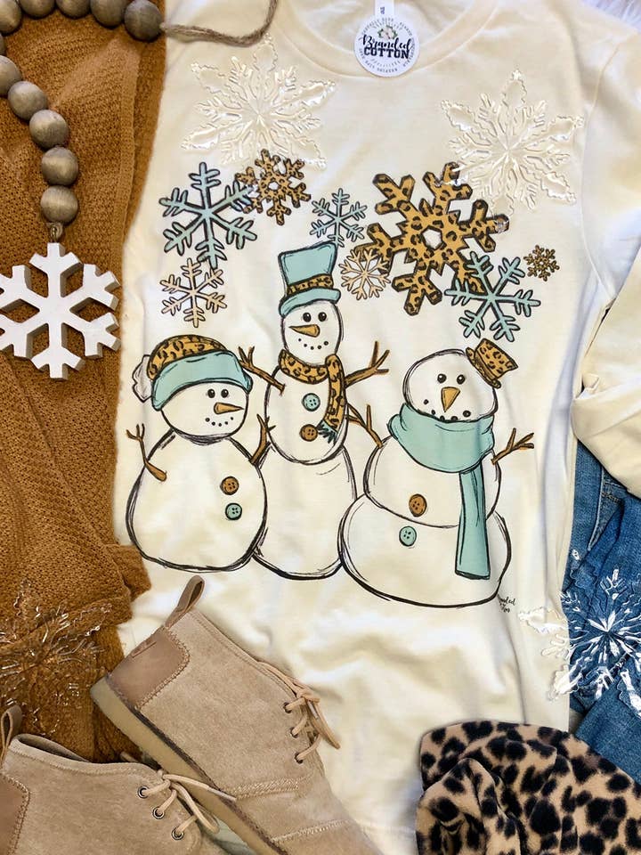 T-shirt Leopard Snowmen pour la vente par Branded Cotton