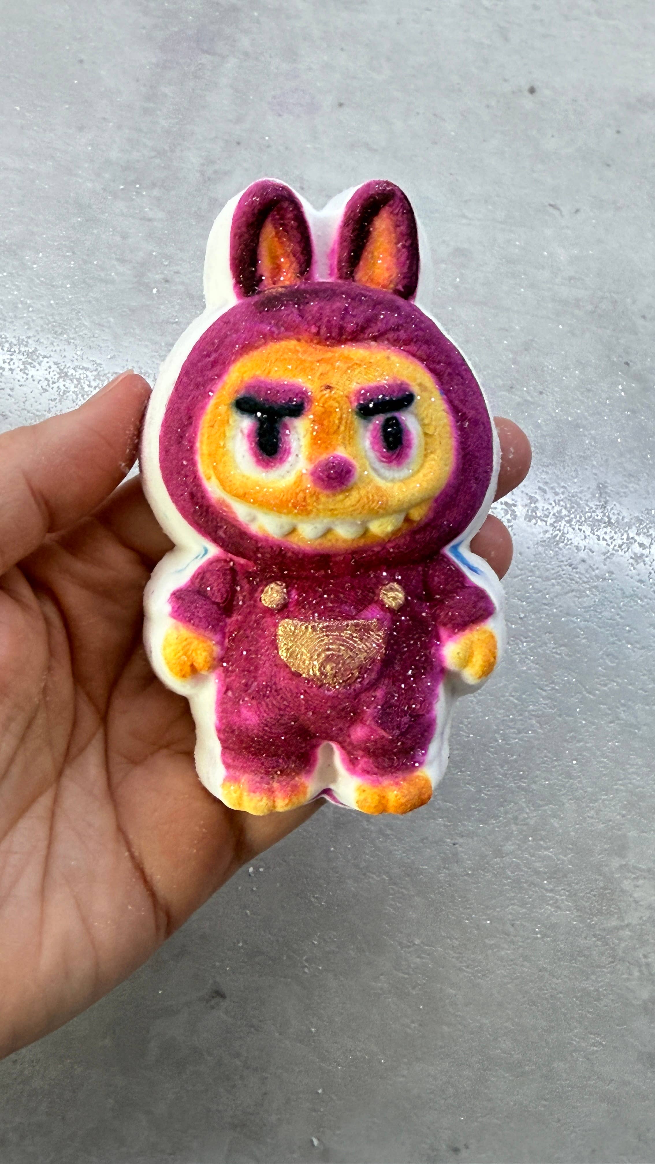 Unique creations soap company - Vente Bombe de bain/poudre effervescente pour le bain - Bombe de bain Lapin en colère0