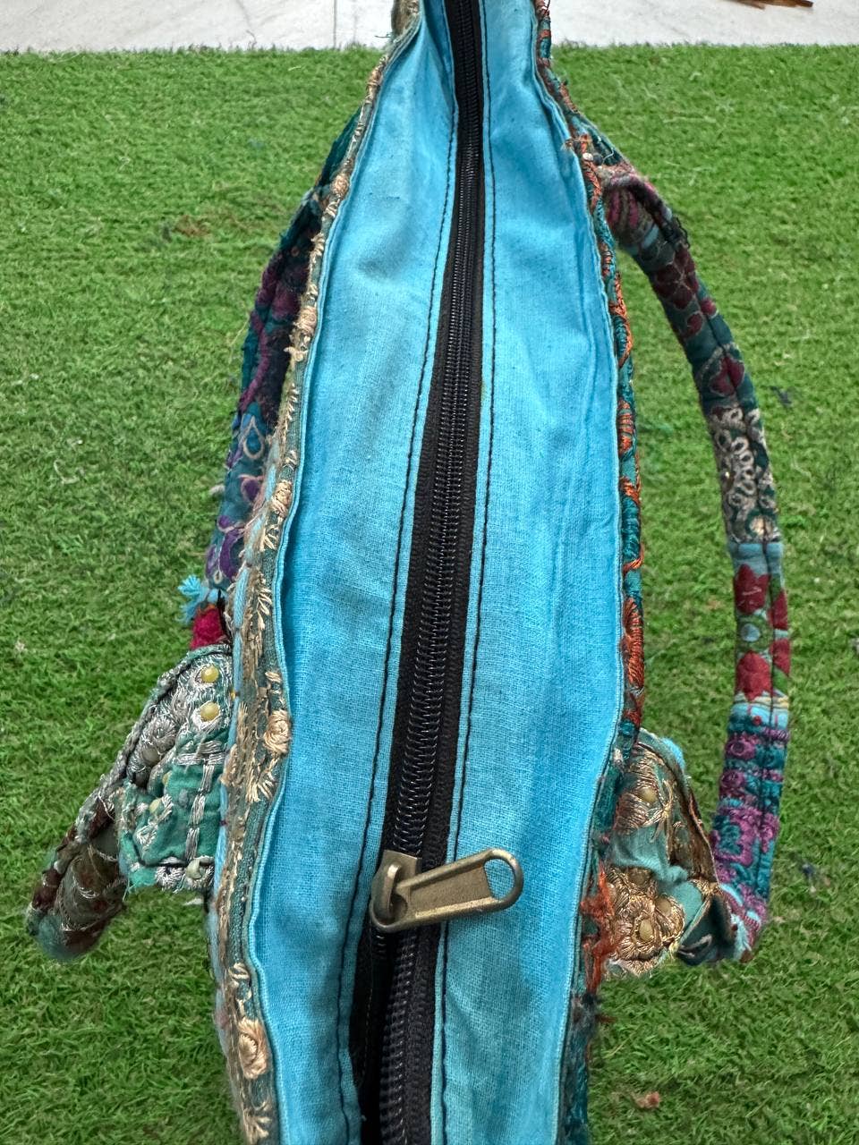 GYPSY STUDIO - Wholesale Shoulder Bag - Women's - Khambaadiya Bag Beads Work Bag Stylish Party Wear Cotton Bag6